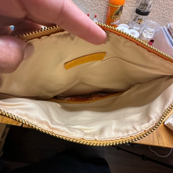 Double sided clutch - Picture 3 of 3